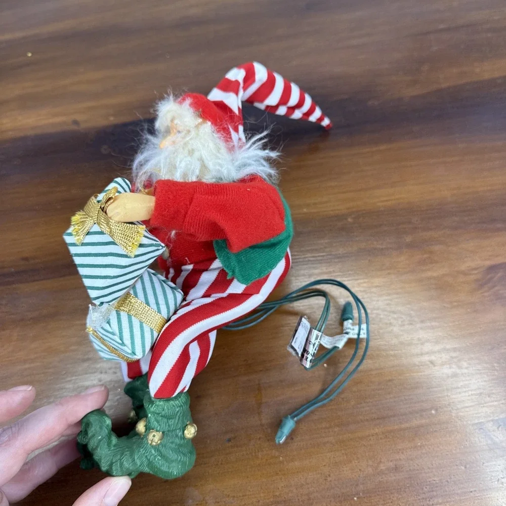Vintage Animated Santa‎ Bear in Gift Box Ornament **Tested Works**